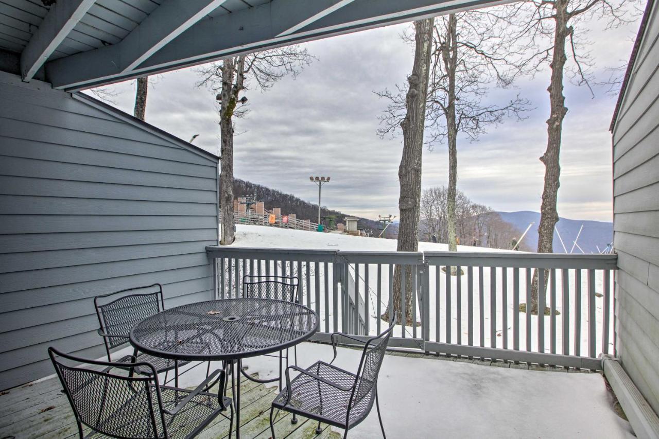 Cozy Couples Getaway Ski-In, Ski-Out Condo! Mount Torry Furnace Eksteriør bilde